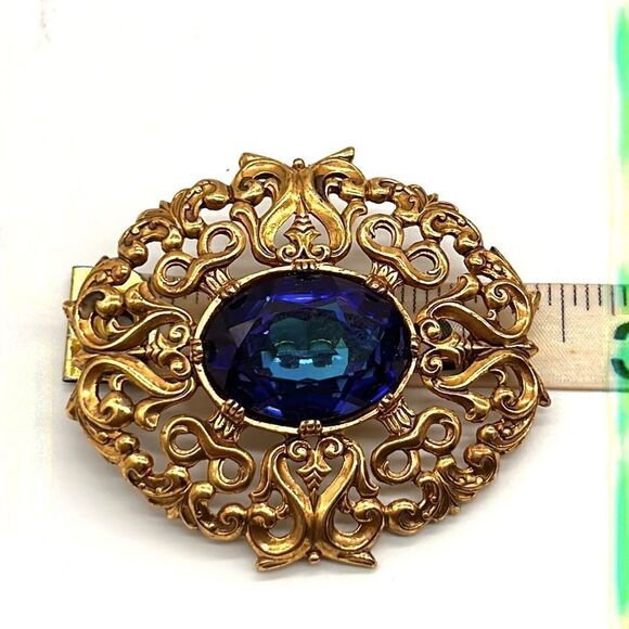 80's Edgar Berebi Designer Gold Tone Baroque / Rococo Brooch Teal Glass Center - Picture 9 of 10